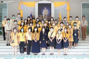 บุคลากรภาควิชาพฤกษศาสตร์ คณะวิทยาศาสตร์ มหาวิทยาลัยมหิดล ร่วมพิธีถวายราชสดุดีเฉลิมพระเกียรติ และถวายพระพรชัยมงคล เนื่องในโอกาสวันเฉลิมพระชนมพรรษา 70 พรรษา พระบาทสมเด็จพระวชิรเกล้าเจ้าอยู่หัว 28 กรกฎาคม 2565